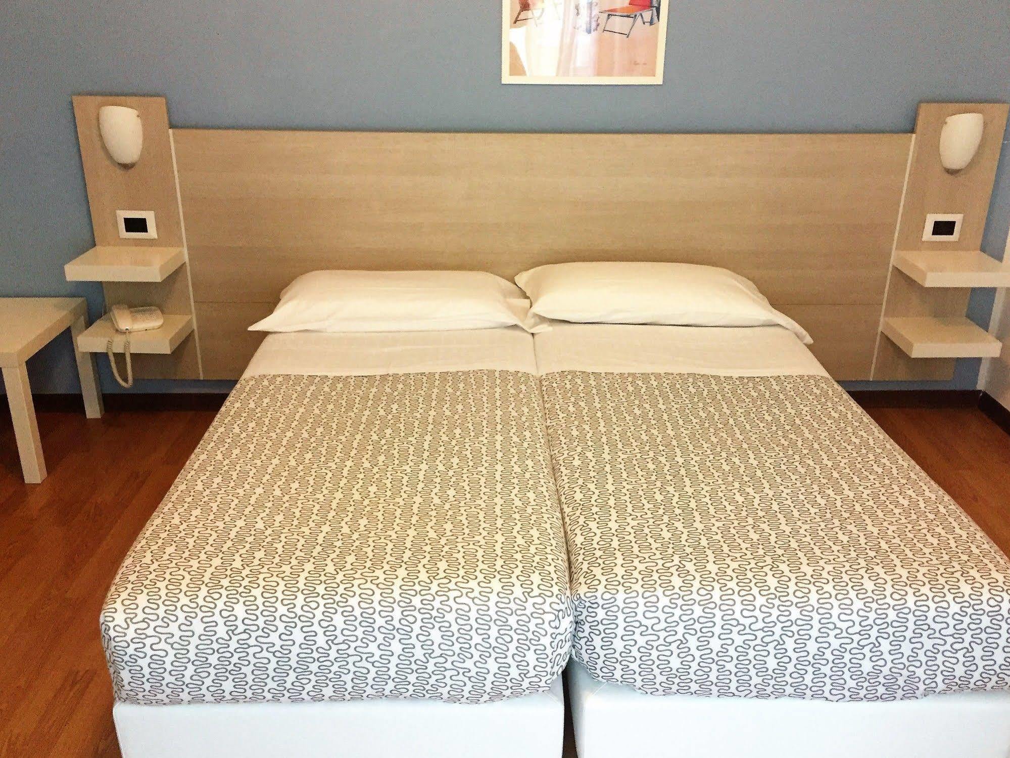 Hotel Moreri Grado Ngoại thất bức ảnh