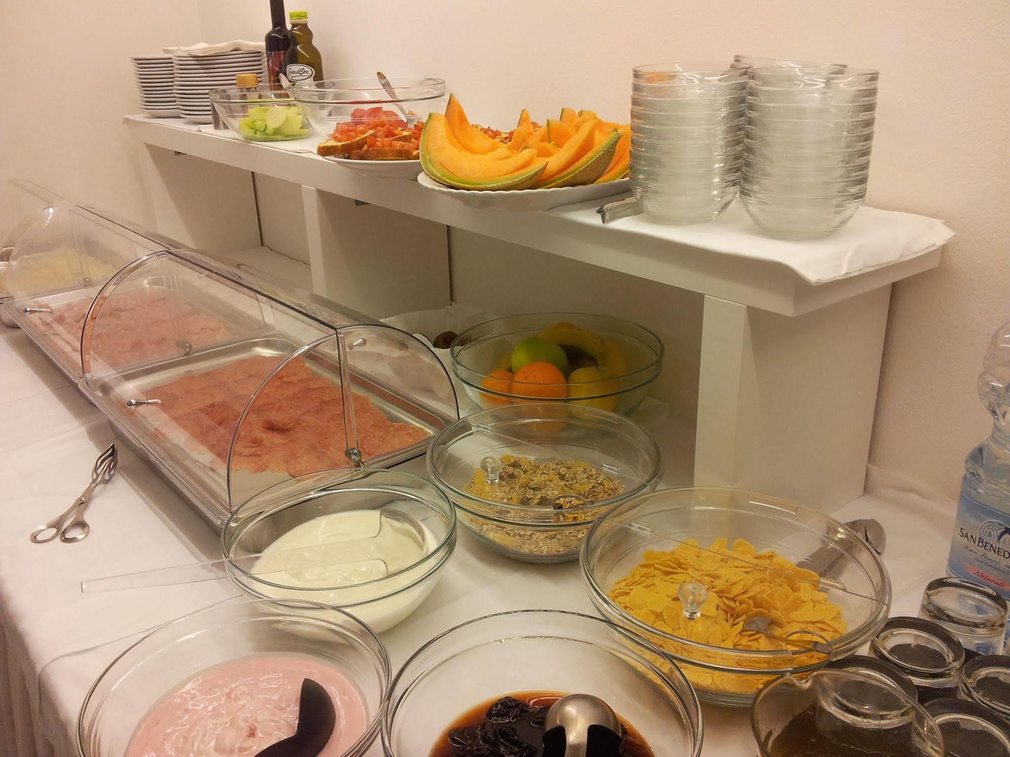 Hotel Moreri Grado Ngoại thất bức ảnh